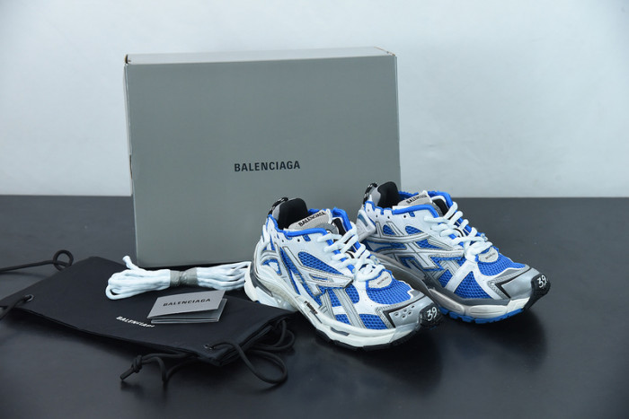 SNEAKER RUNNER 18