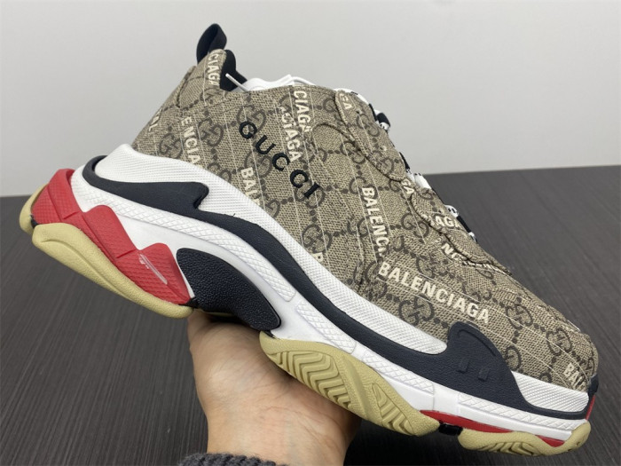 SNEAKER -202207135