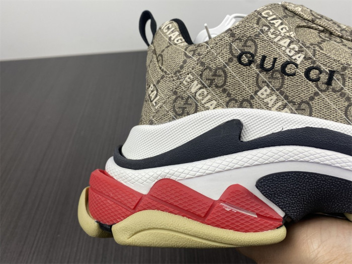 SNEAKER -202207135