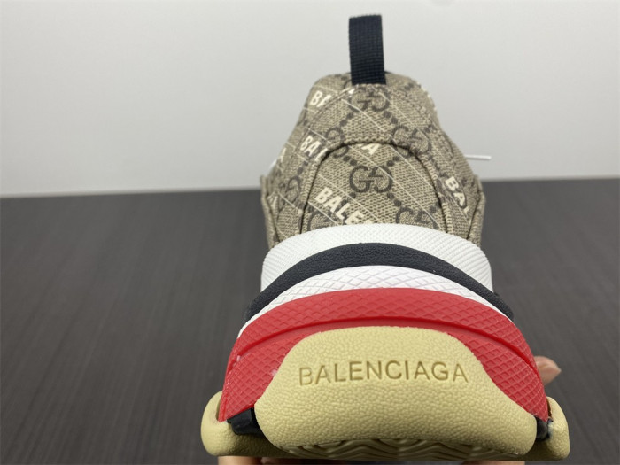 SNEAKER -202207135