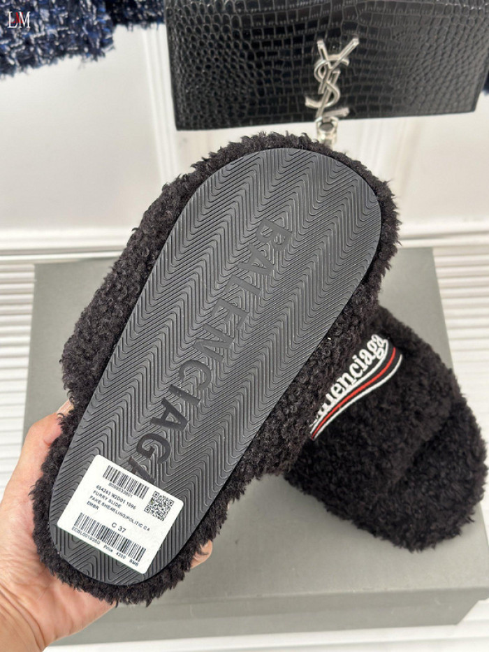 Balenciaga Sandal 14