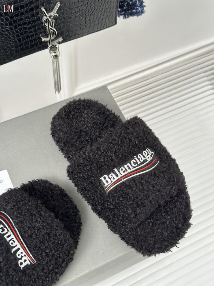 Balenciaga Sandal 14