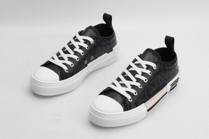 D*or b23 sneaker-005