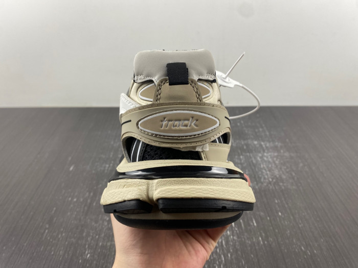 Track Sneaker-32