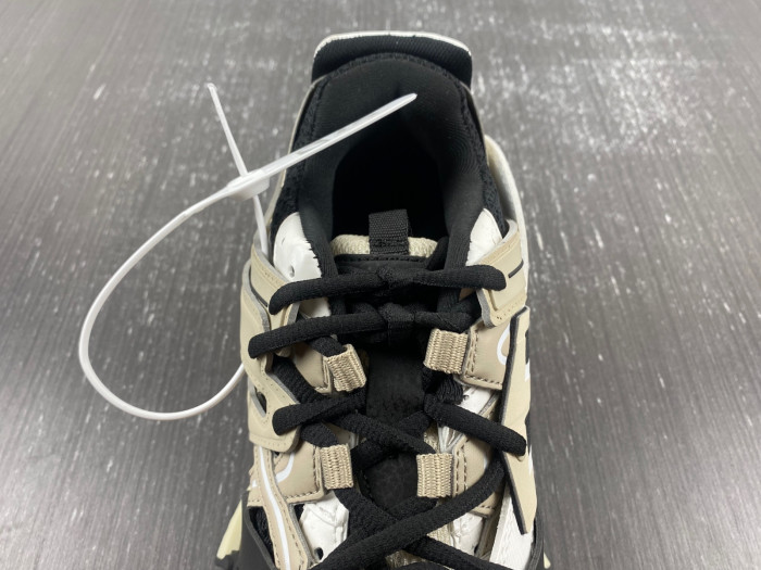 Track Sneaker-32