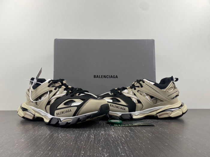 Track Sneaker-32