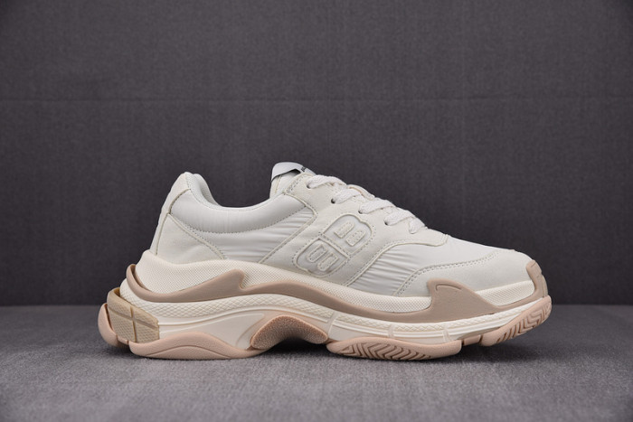 BALENCIAGA 05