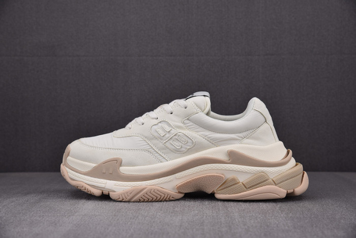 BALENCIAGA 05