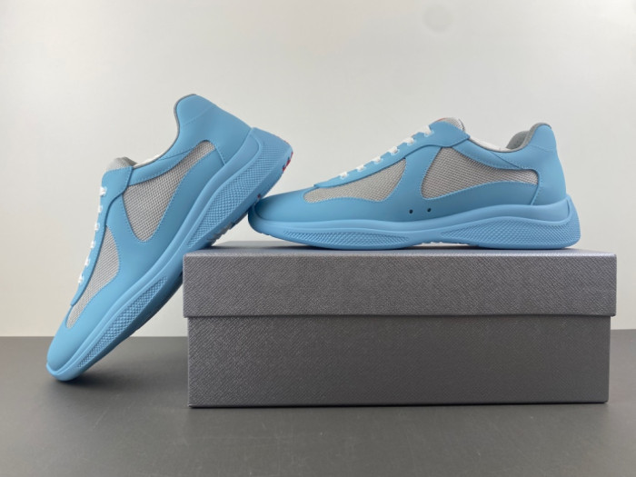 Prada 68