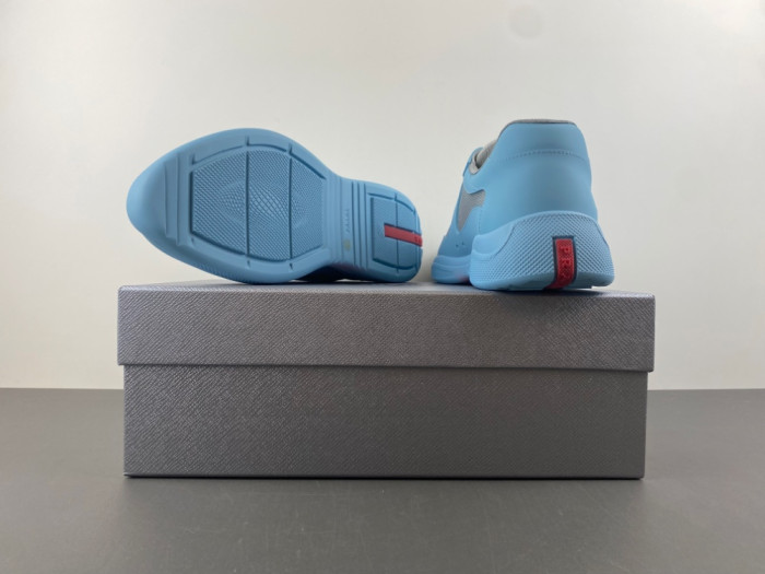 Prada 68