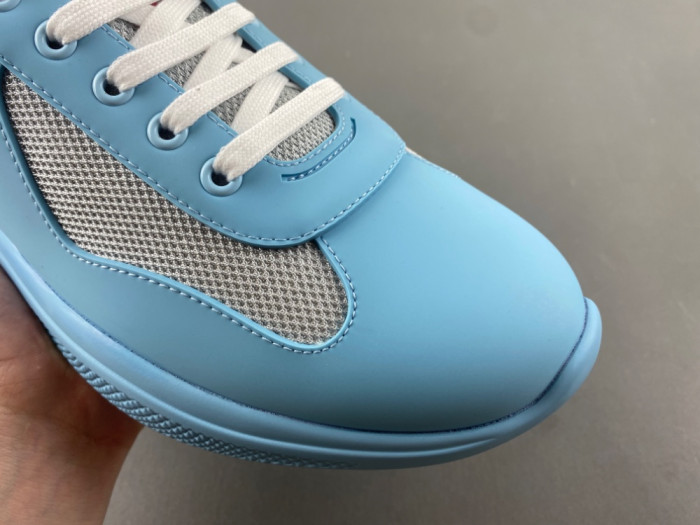 Prada 68