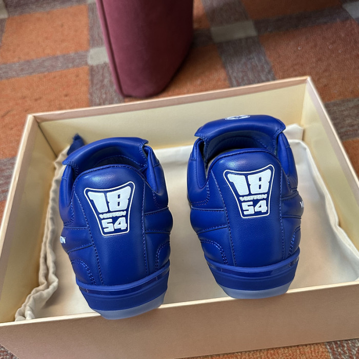 LV snekaers 129