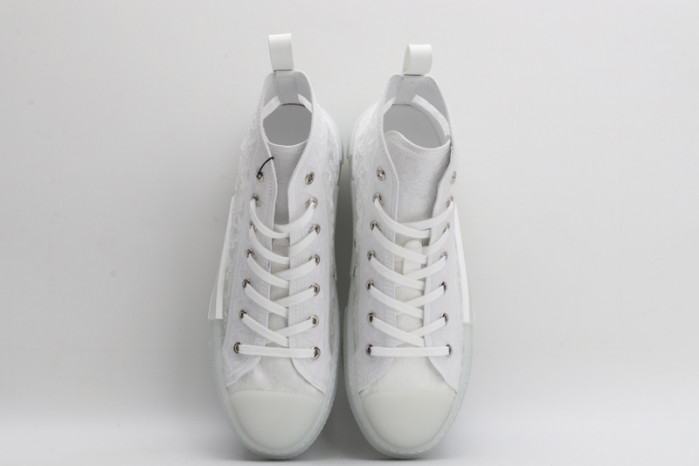 D*or b23 sneaker-001