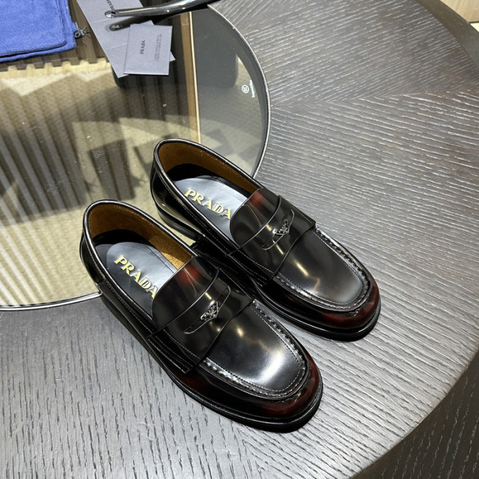 Prada 65