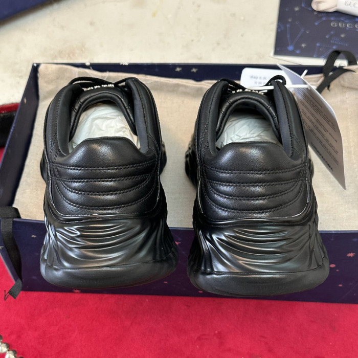 GUCCI SNEAKER 114