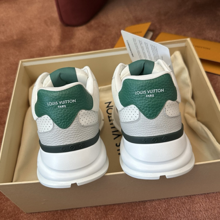 LV snekaers 141