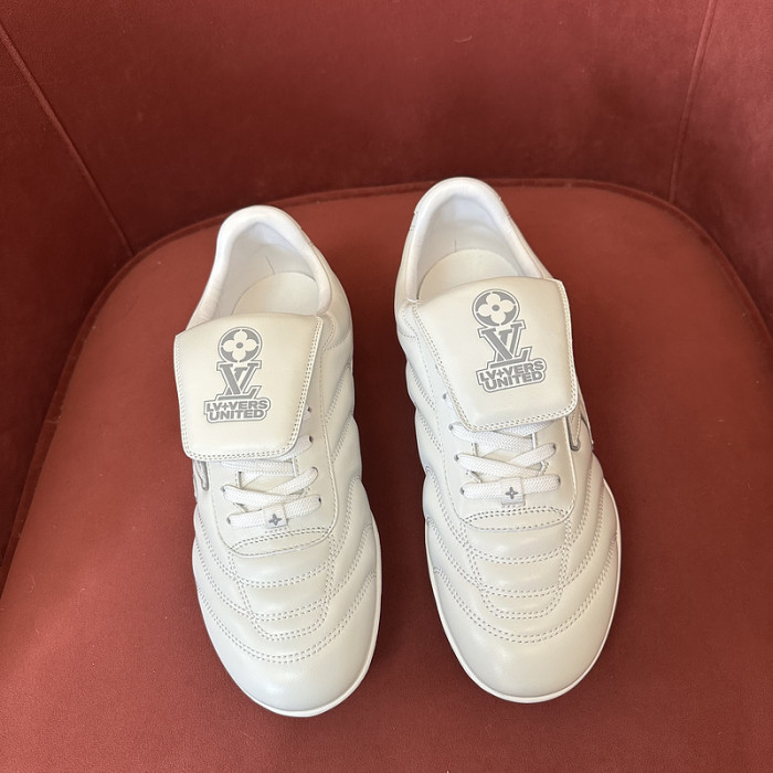 LV snekaers 127