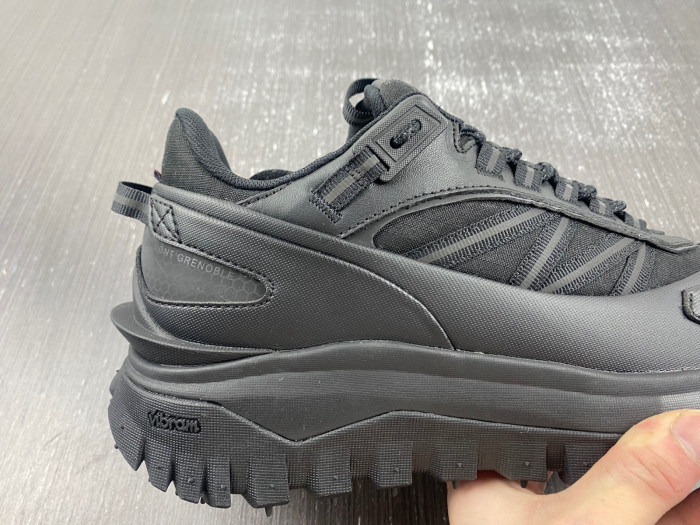 MONCLER SNEAKER 01