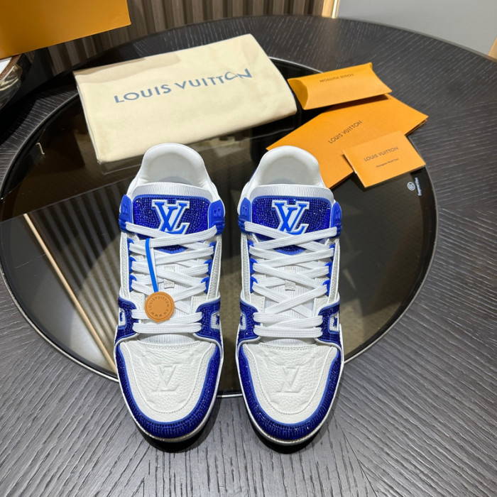 LV snekaers 123