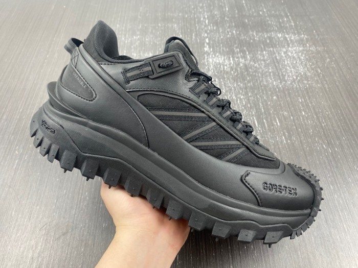 MONCLER SNEAKER 01