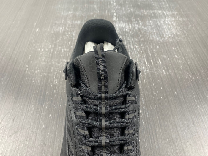 MONCLER SNEAKER 01