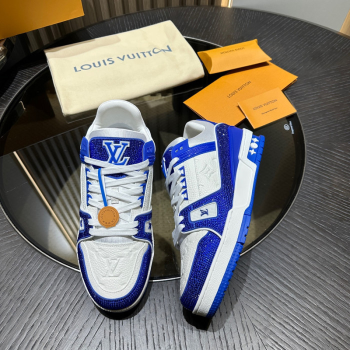 LV snekaers 123