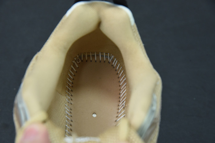 SNEAKER RUNNER 08
