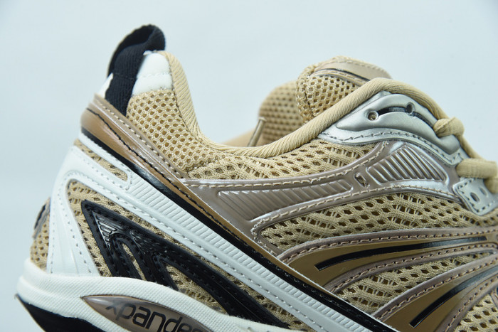 SNEAKER RUNNER 08