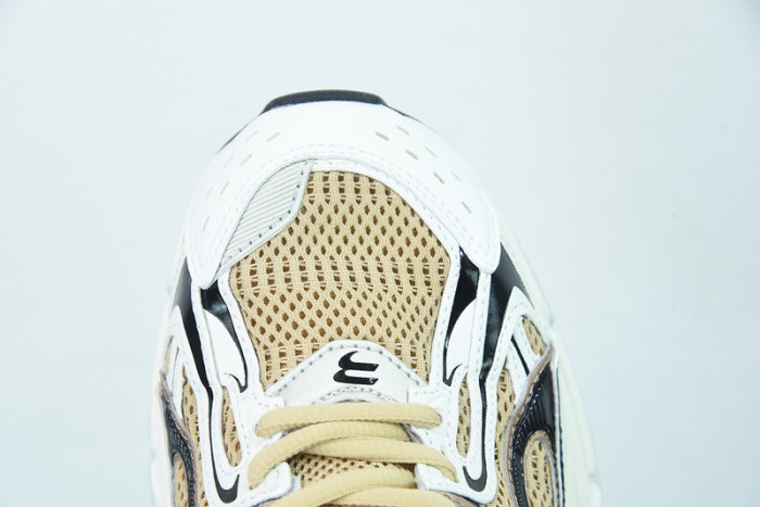 SNEAKER RUNNER 08