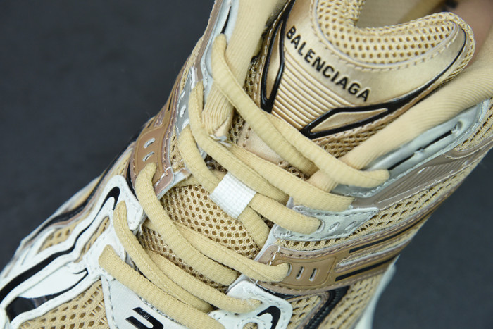 SNEAKER RUNNER 08
