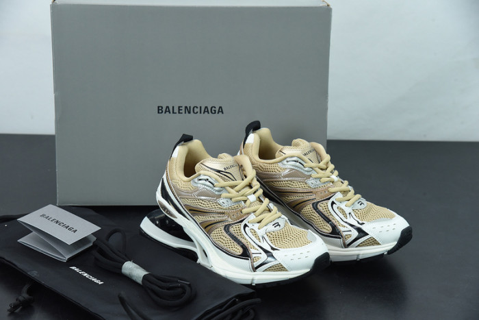 SNEAKER RUNNER 08