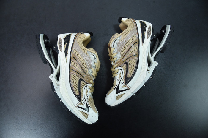 SNEAKER RUNNER 08
