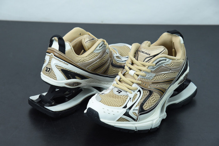 SNEAKER RUNNER 08