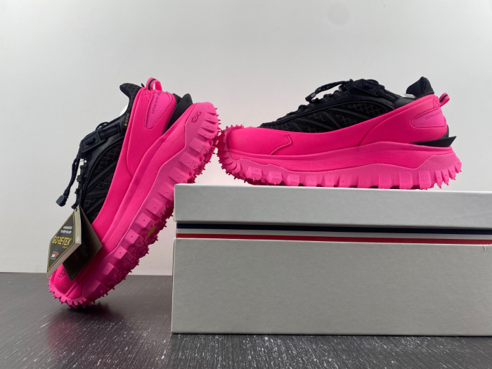 MONCLER SNEAKER 10
