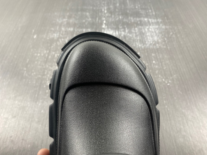 Balenciag* Sandal12