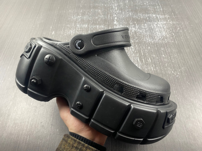 Balenciag* Sandal12