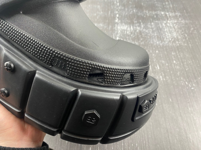 Balenciag* Sandal12