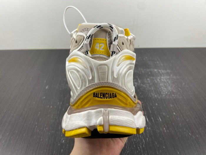 SNEAKER RUNNER 30