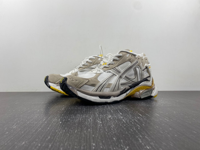 SNEAKER RUNNER 30