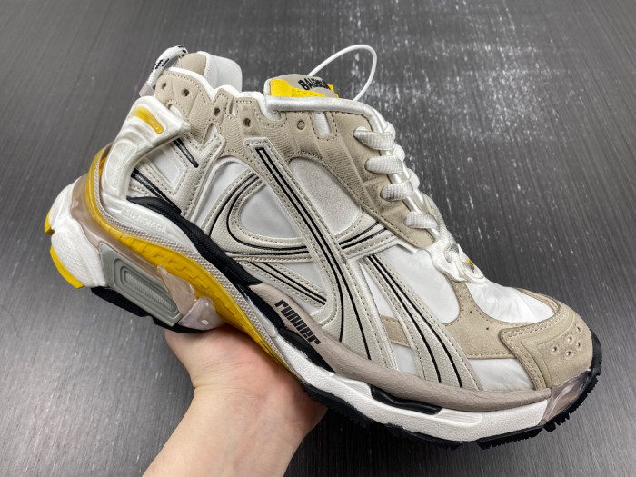 SNEAKER RUNNER 30
