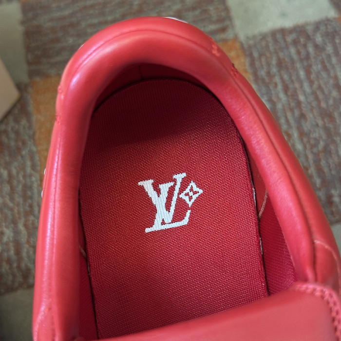 LV snekaers 128