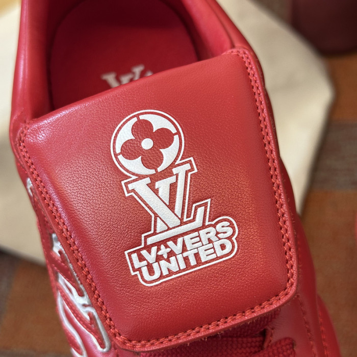 LV snekaers 128