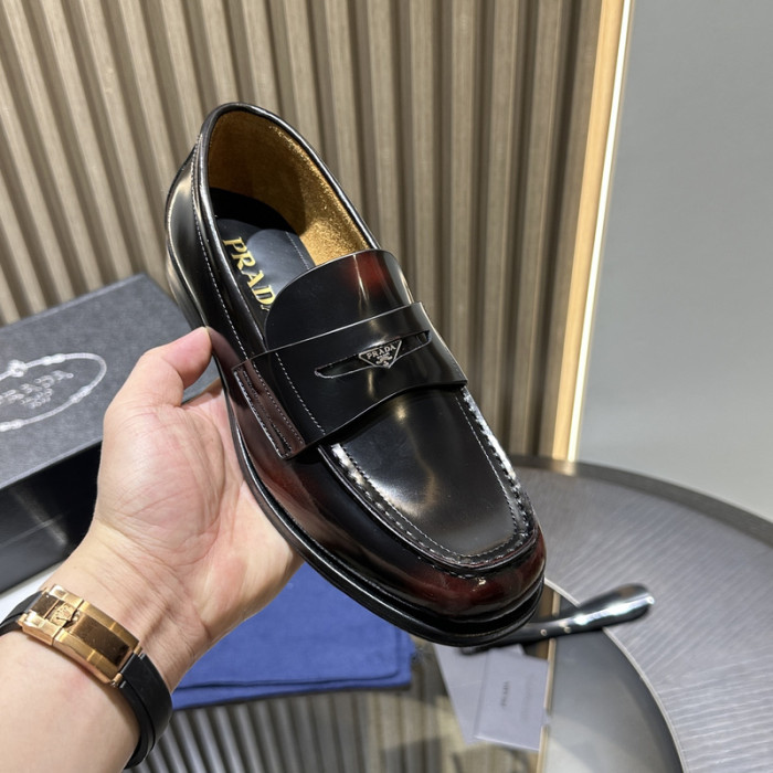 Prada 64