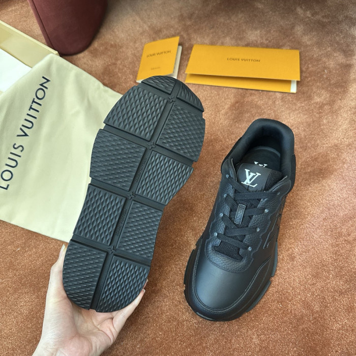 LV snekaers 138