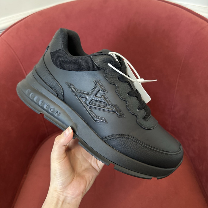 LV snekaers 138