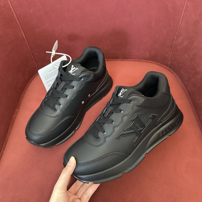LV snekaers 138