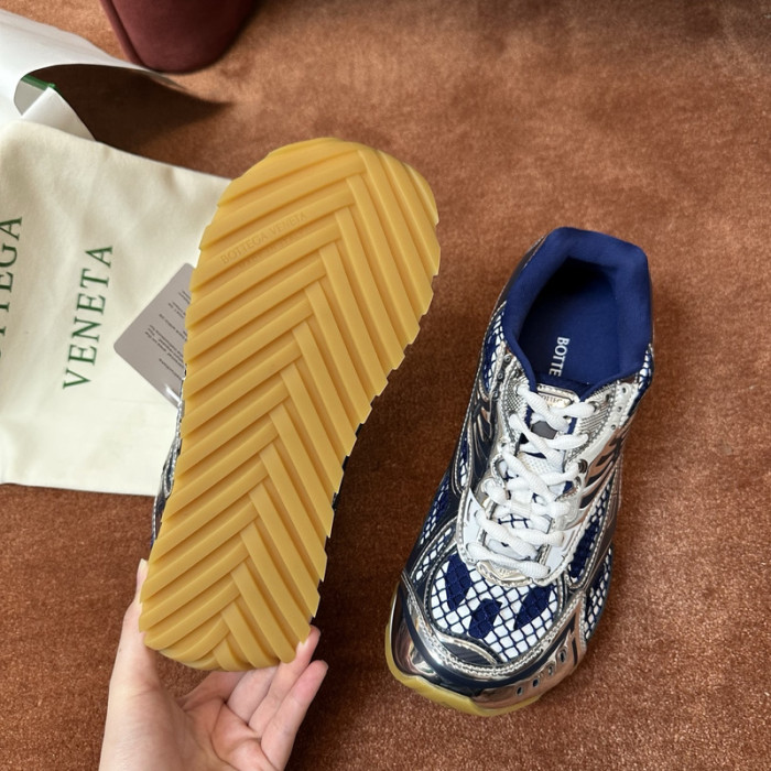 BOTTEGA VENETA-26