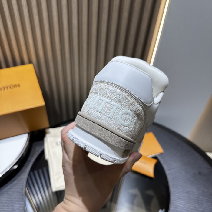 LV snekaers 174