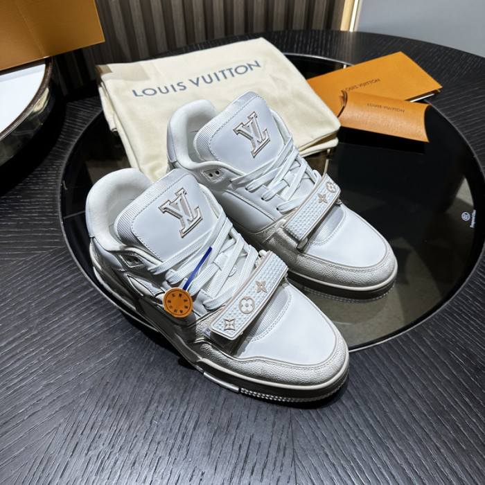 LV snekaers 174