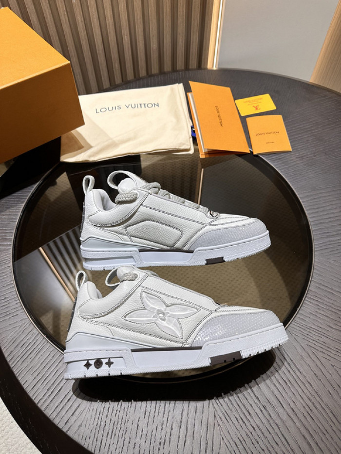 LV snekaers 205